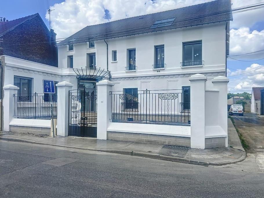 Appartement Neuf Proche Gare Margny-les-Compiegne Экстерьер фото